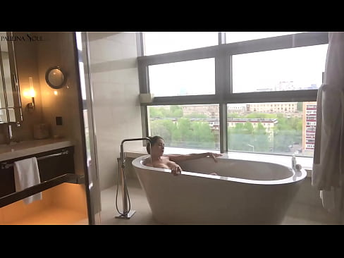 ❤️ Valtava babe runkkaa intohimoisesti pilluaan kylpyhuoneessa Porno at fi.assistdoctor23.ru ❌️❤