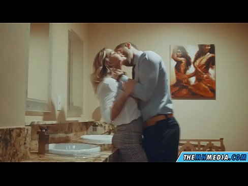 ❤️ Kun povekas blondi viettelee sinut julkisessa vessassa Porno at fi.assistdoctor23.ru ❌️❤